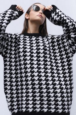 Houndstooth sweater Black with white
